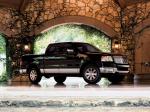 Lincoln Mark LT 2005 года